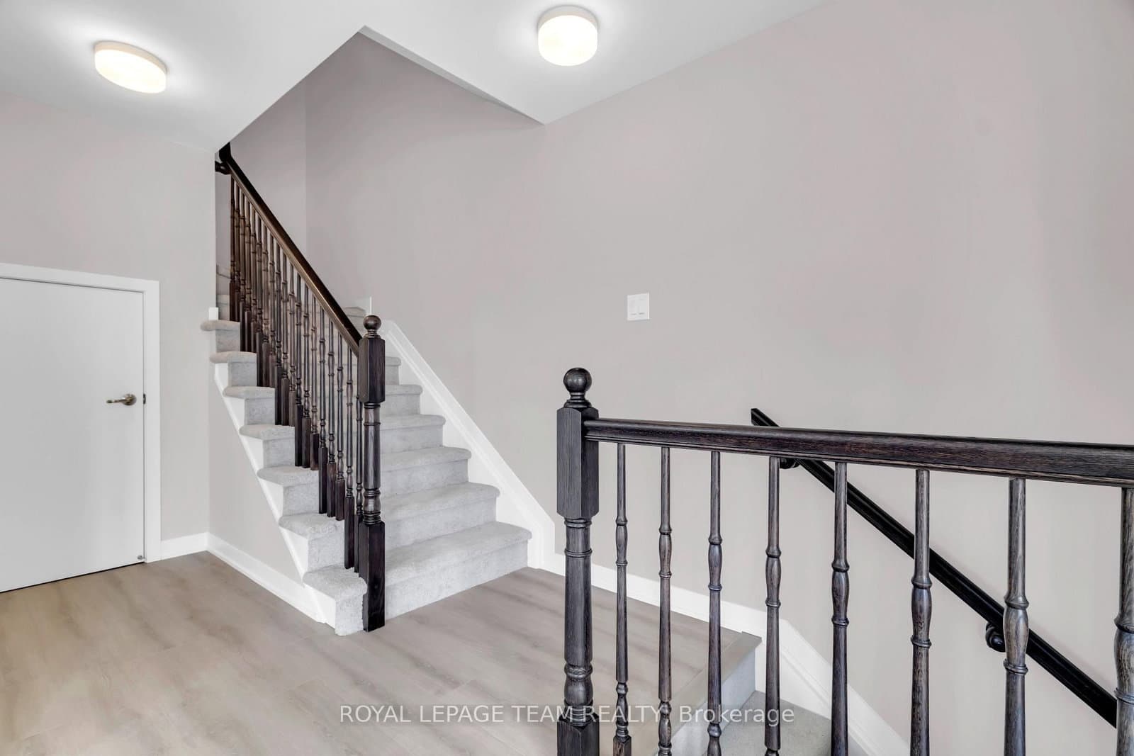 810 Parnian Private, Ottawa, ON — photo 2