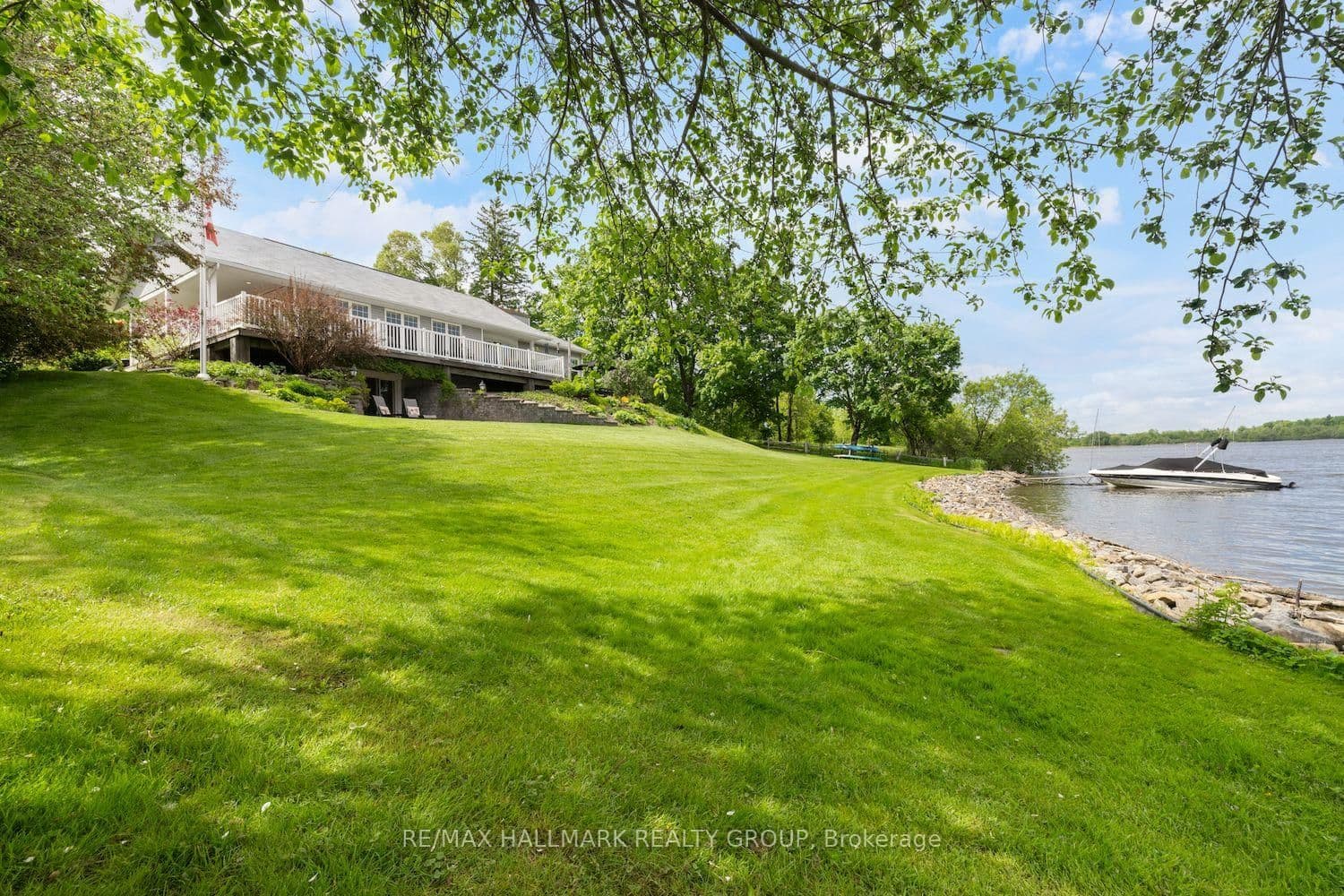 1 Rideau Glen Drive, Ottawa, ON