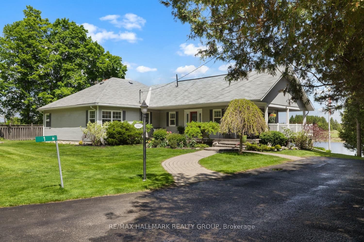 1 Rideau Glen Drive, Ottawa, ON — photo 3
