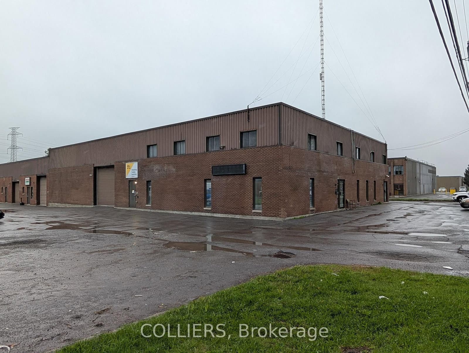 4 & 105 - 199 Colonnade Road, Ottawa, ON