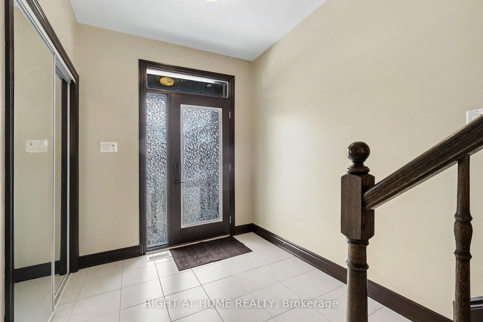 608 Fenwick Way, Ottawa, ON — photo 3