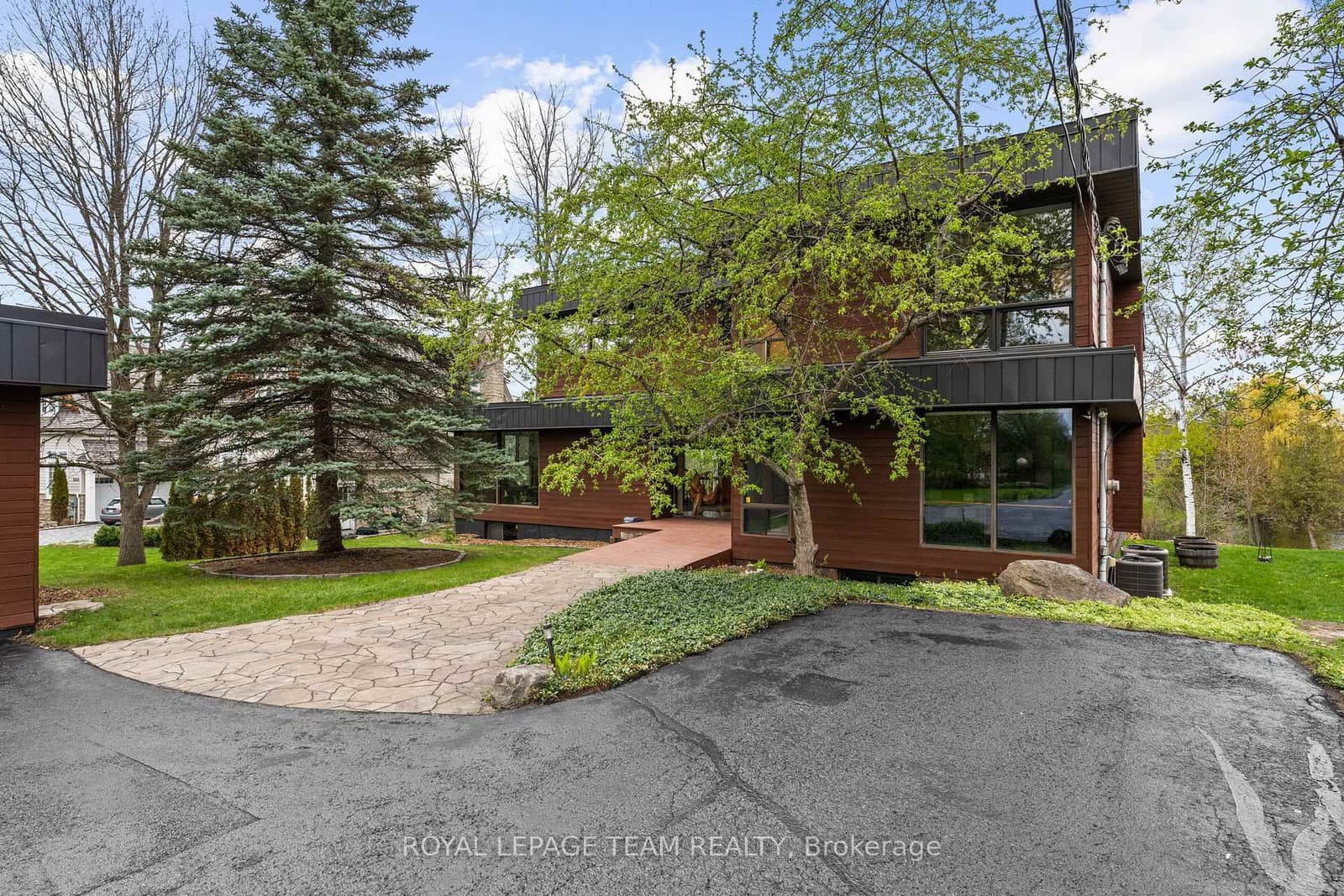 5657 Manotick Main Street, Manotick, ON — photo 3