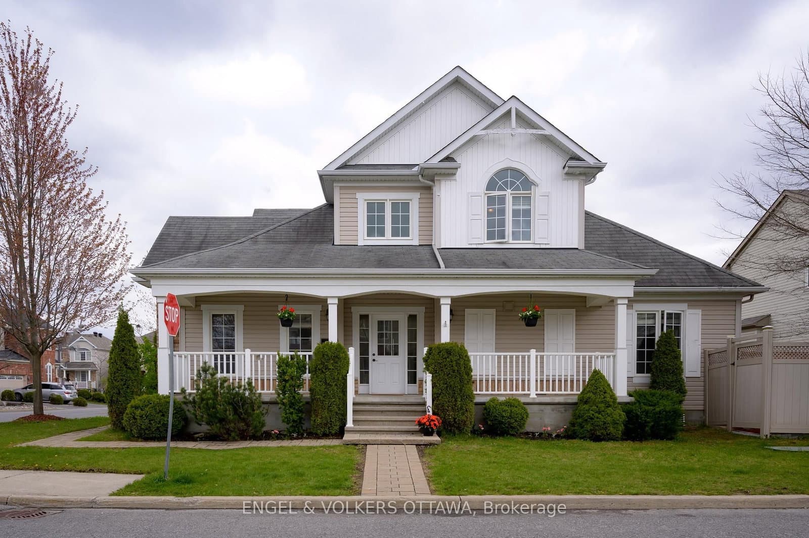 106 Forest Water Way, Ottawa, ON