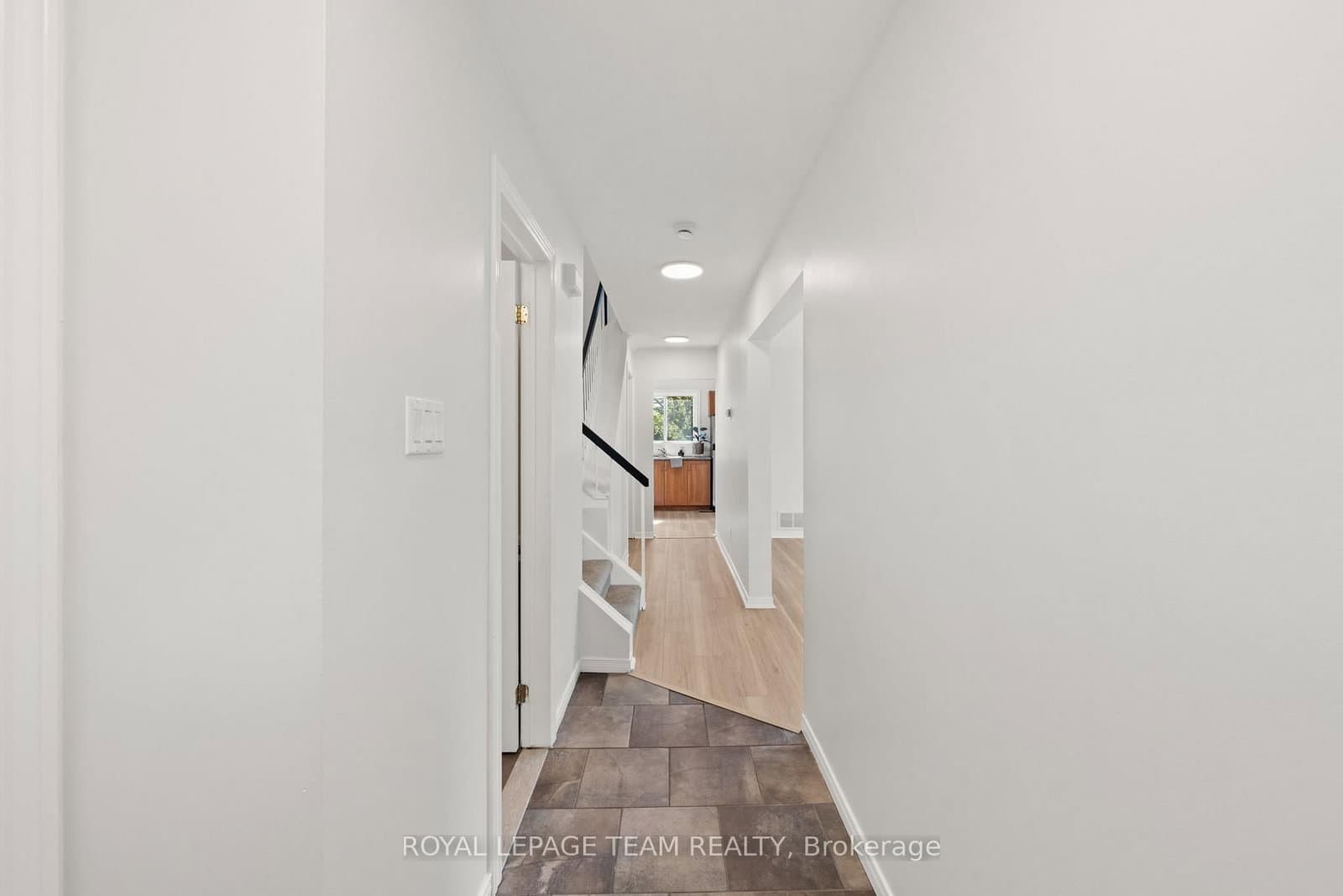 93 Hewitt Way, Kanata, ON — photo 5