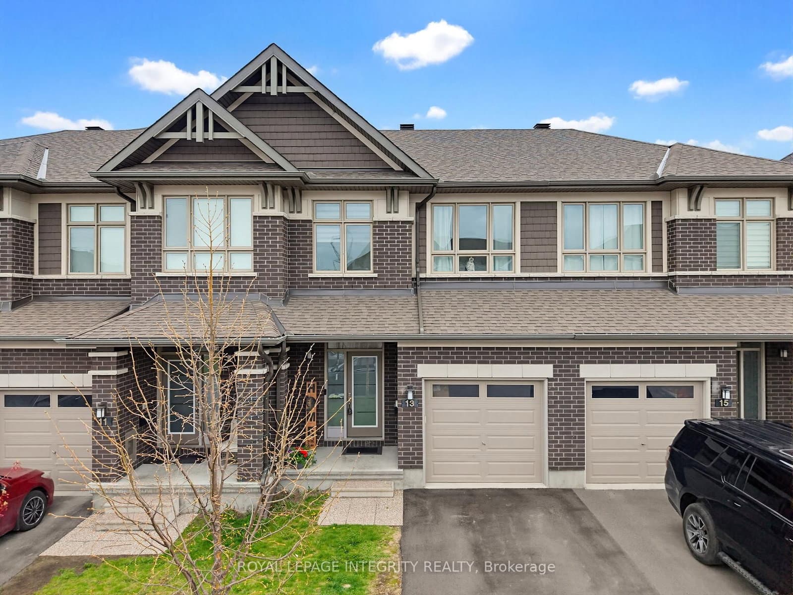 13 Brixton Way, Ottawa, ON