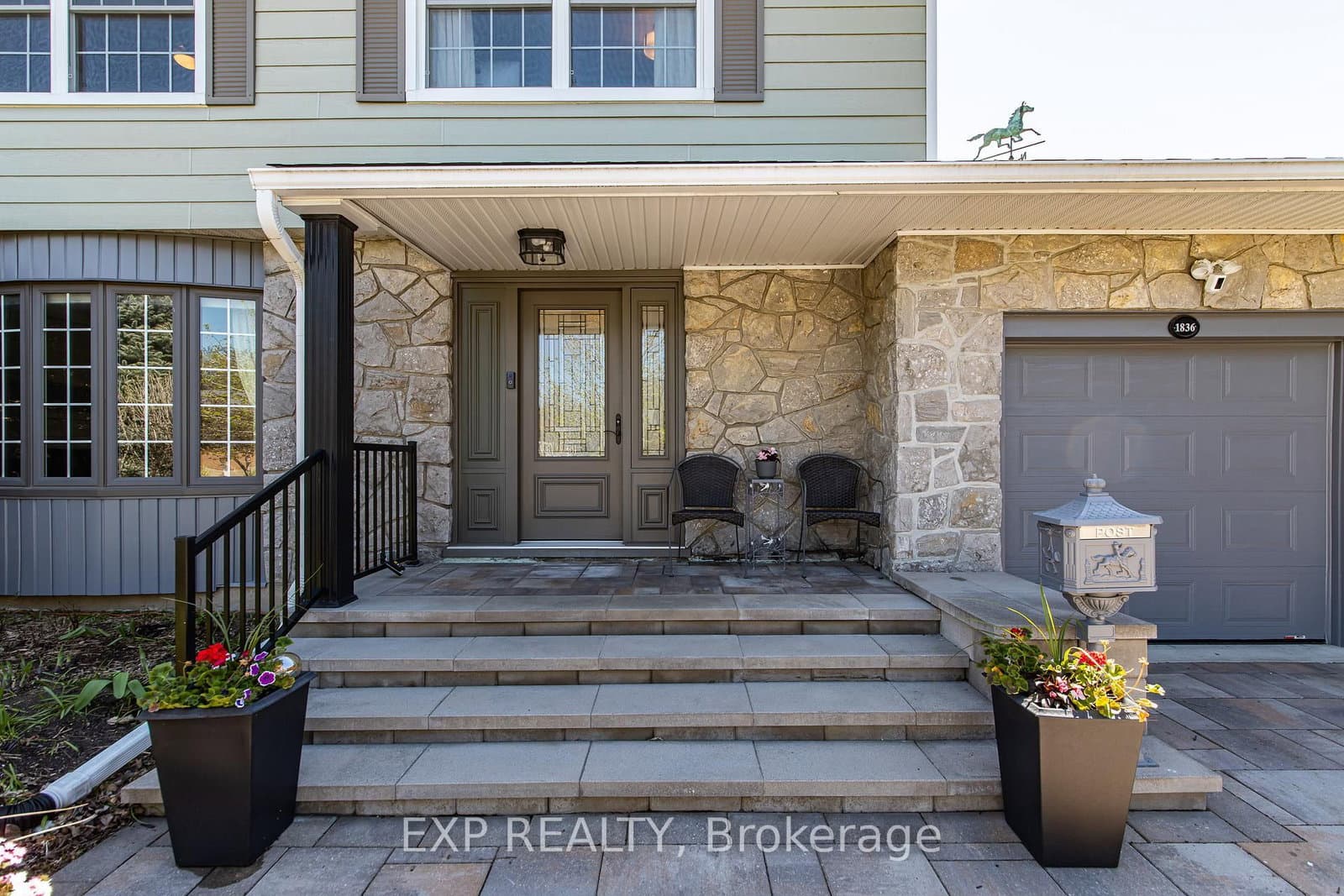 1836 Lorraine Avenue, Ottawa, ON — photo 2