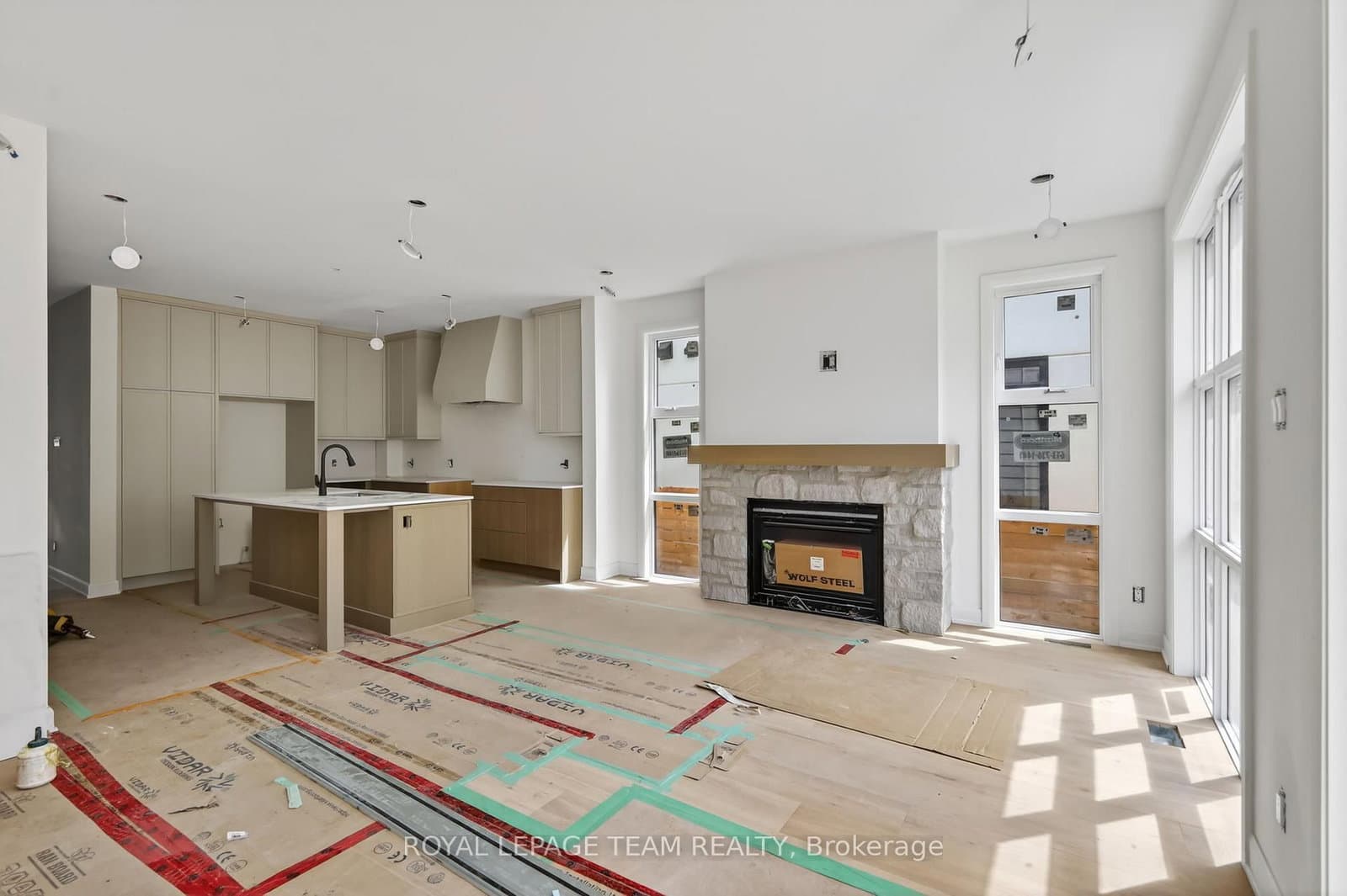 A - 608 Tweedsmuir Avenue, Ottawa, ON — photo 3