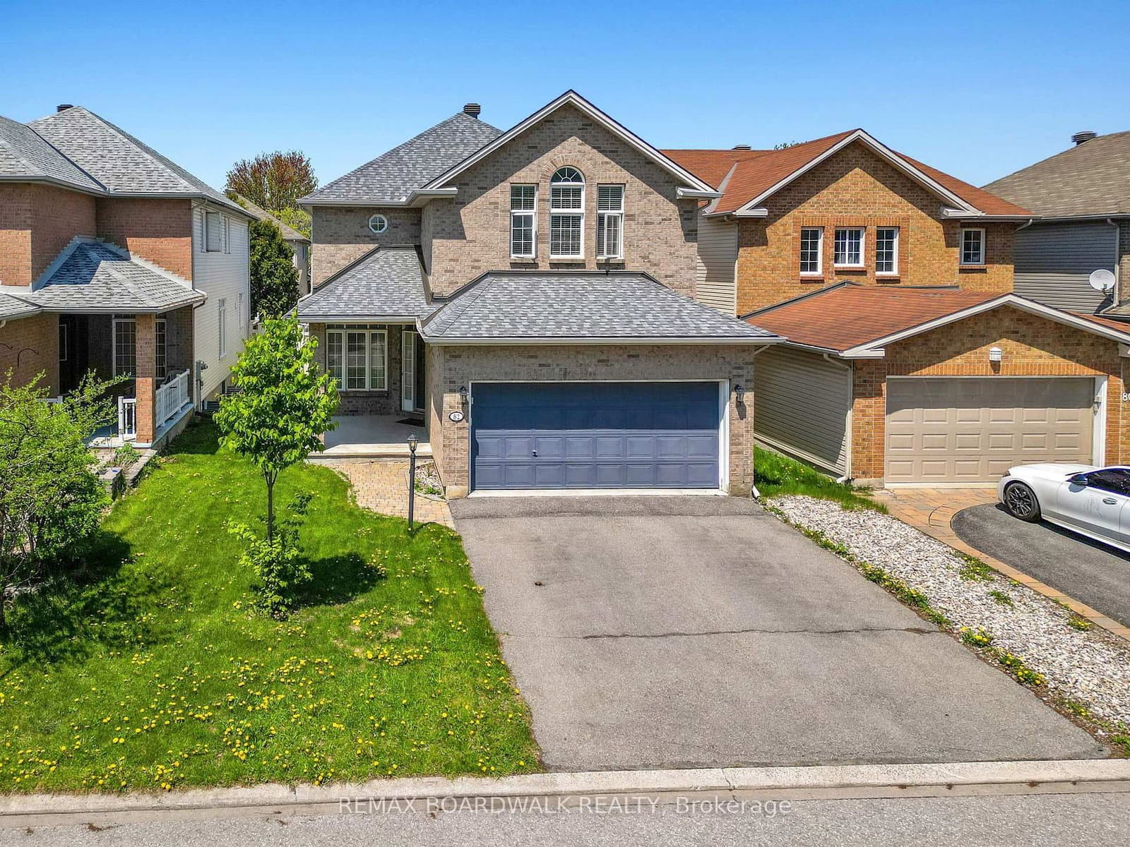82 Upney Drive, Ottawa, ON