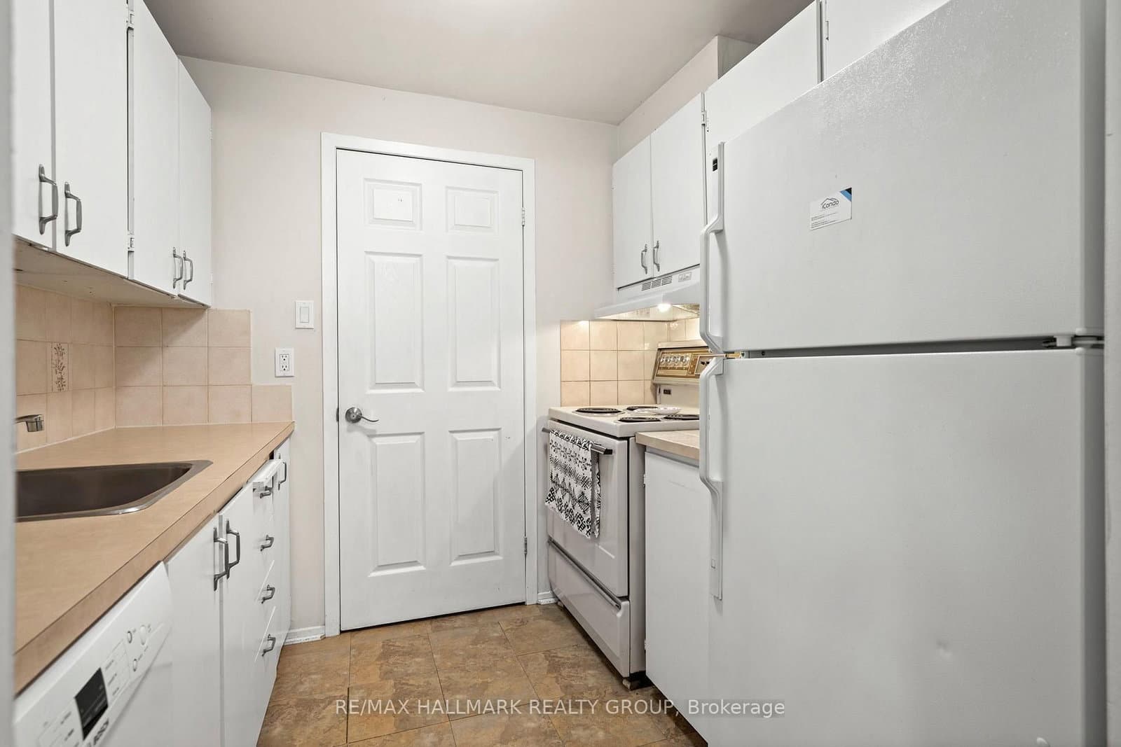 315 - 6532 Bilberry Drive, Ottawa, ON — photo 9