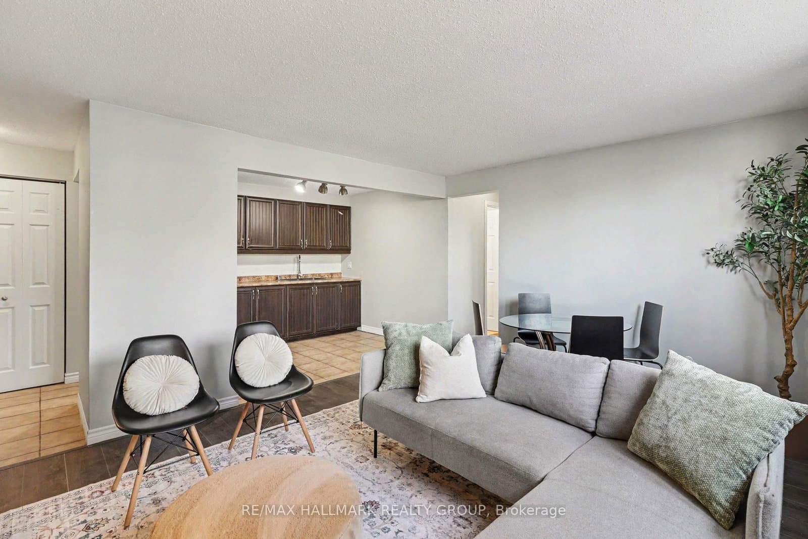 2 - 898 Elmsmere Road, Ottawa, ON — photo 7