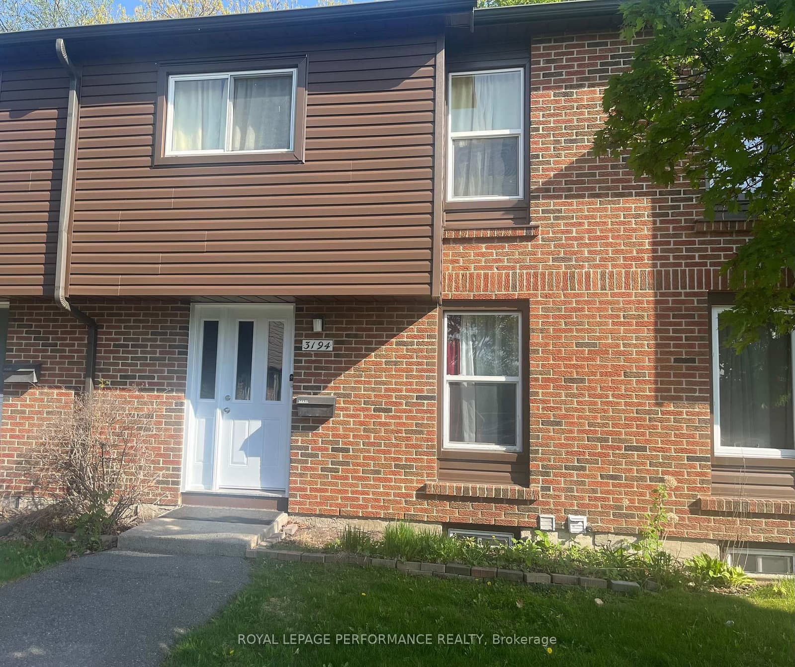 3194 Stockton Drive, Gloucester, ON — photo 1