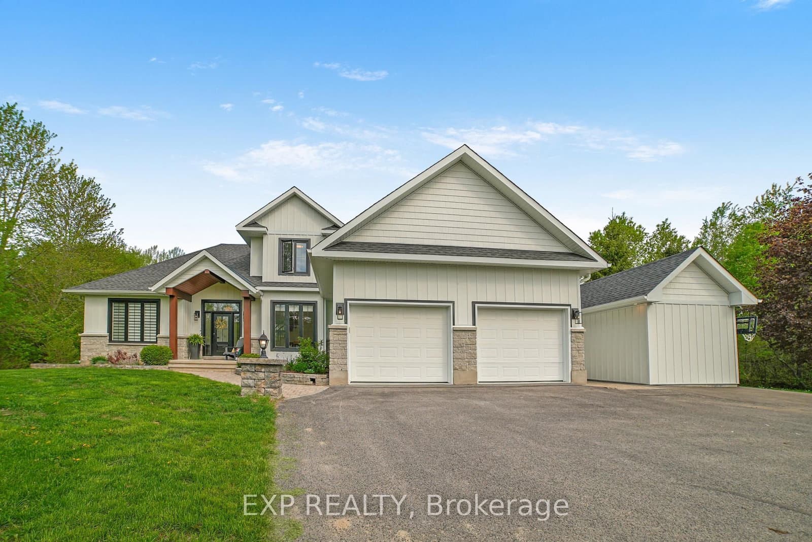 124 Wilbert Cox Drive, Carp, ON — photo 1