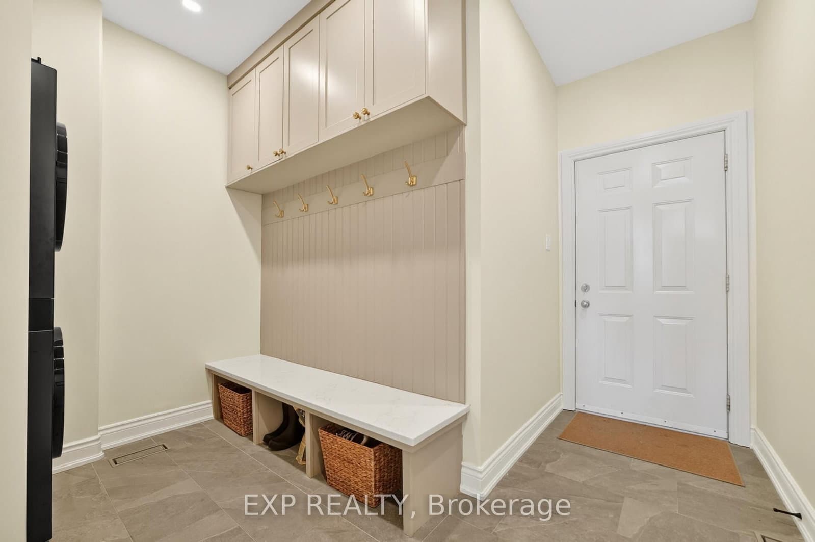 124 Wilbert Cox Drive, Carp, ON — photo 16