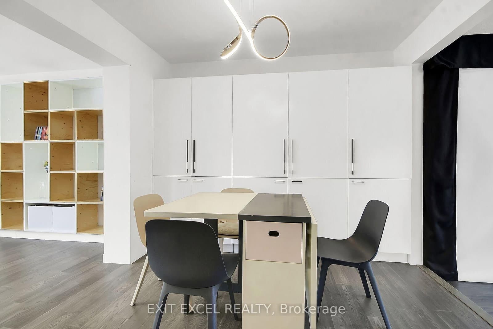 25 Uxbridge Crescent, Ottawa, ON — photo 9