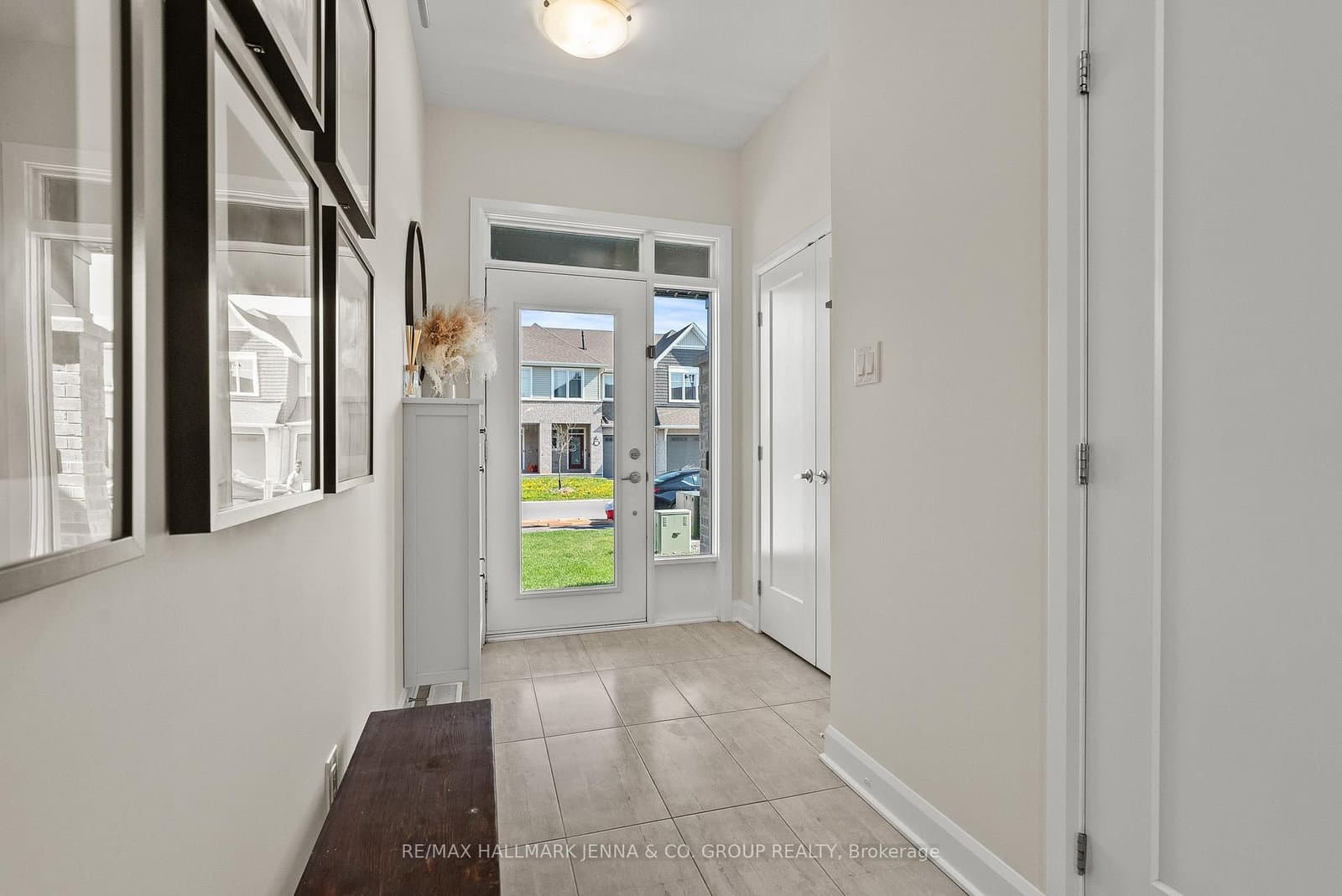 613 Taliesin Crescent, Ottawa, ON — photo 2