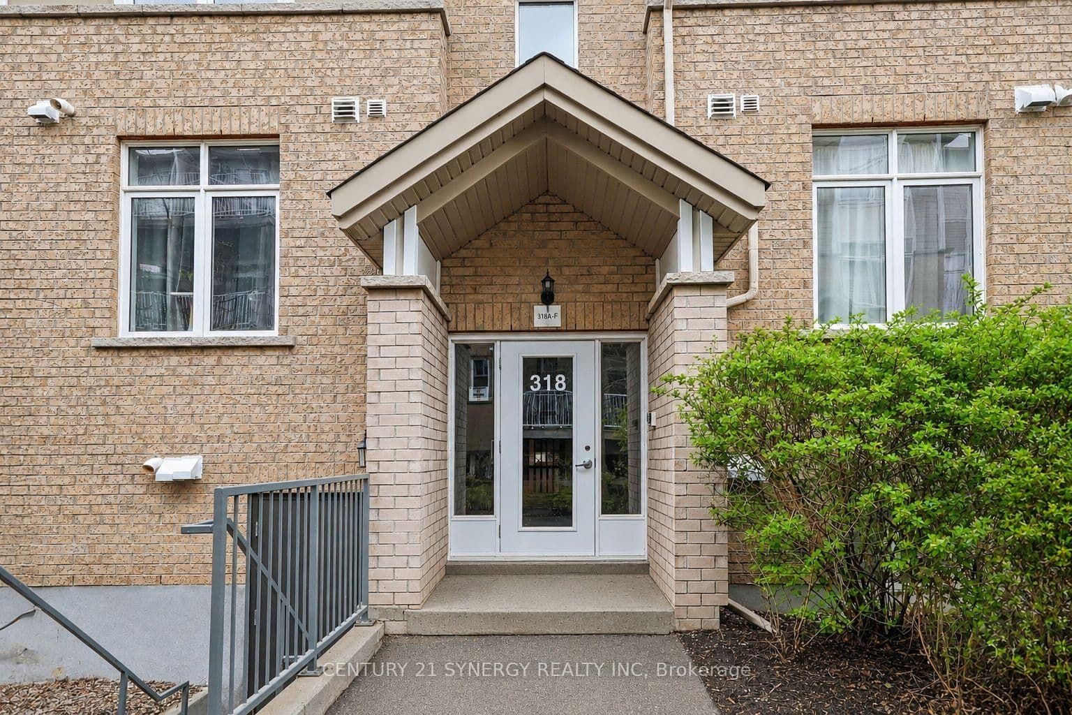 D - 318 Everest Private, Ottawa, ON — photo 2