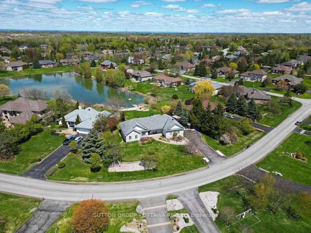 6881 Lakes Park Drive, Greely, ON — photo 3