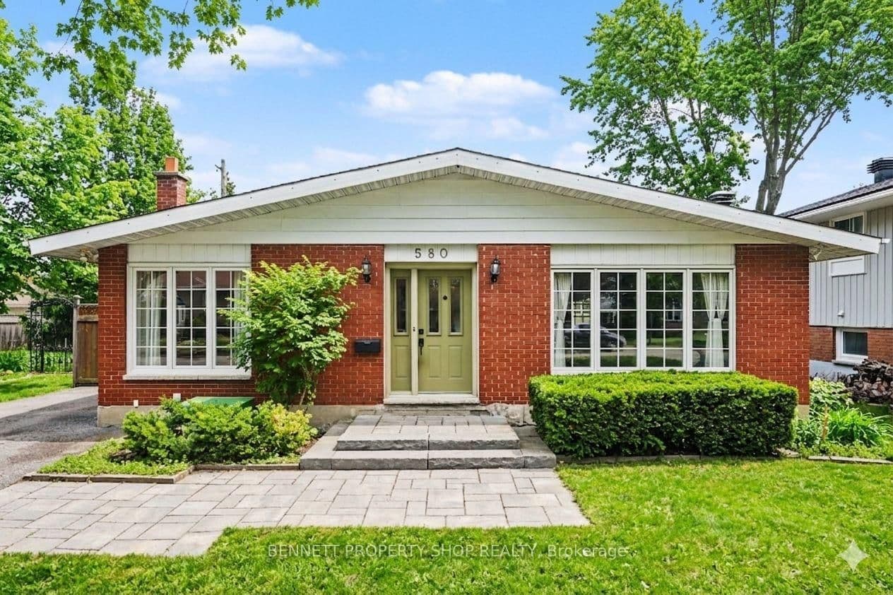 580 Blanchard Crescent, Ottawa, ON