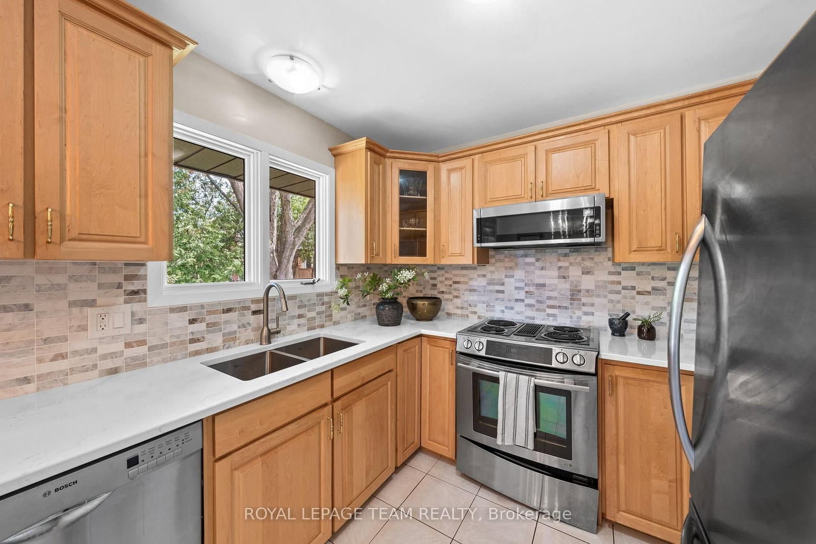 6 Byrd Crescent, Kanata, ON — photo 14