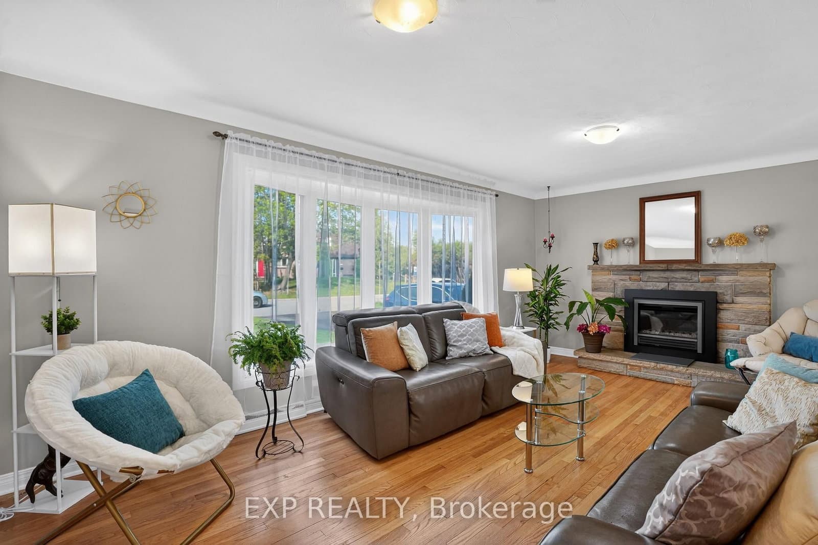 4 Wolmsley Crescent, Ottawa, ON — photo 3