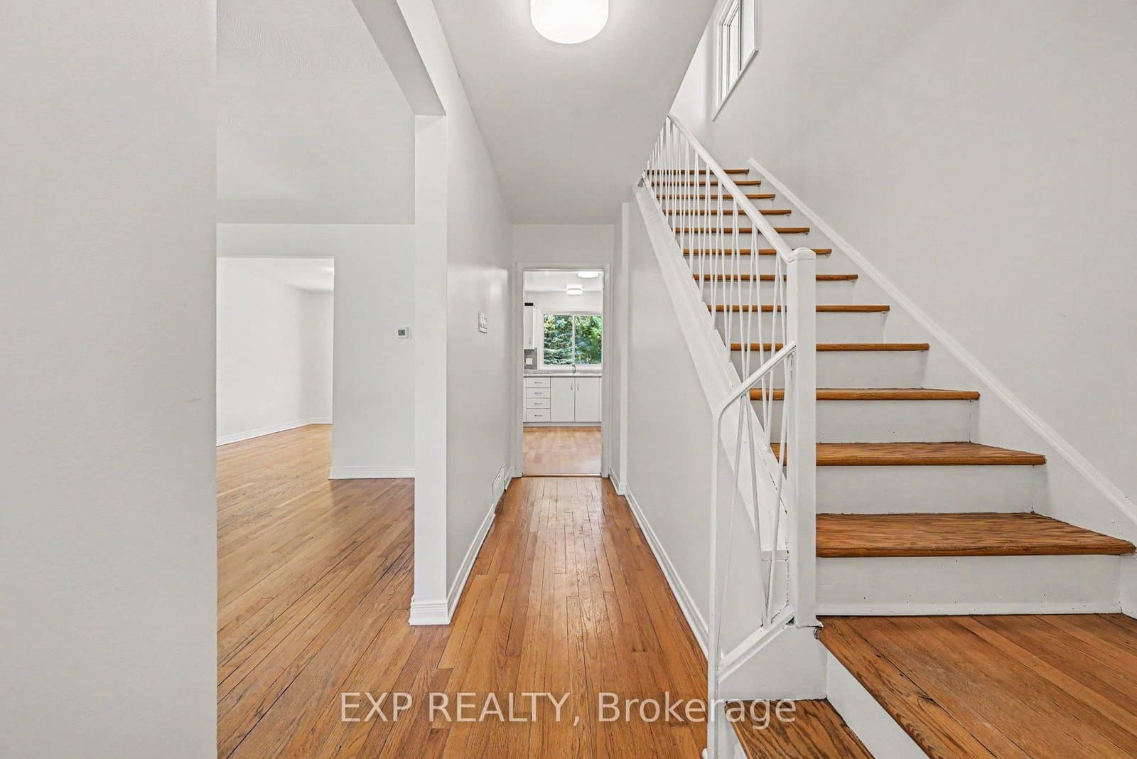 1214 Clyde Avenue, Ottawa, ON — photo 2