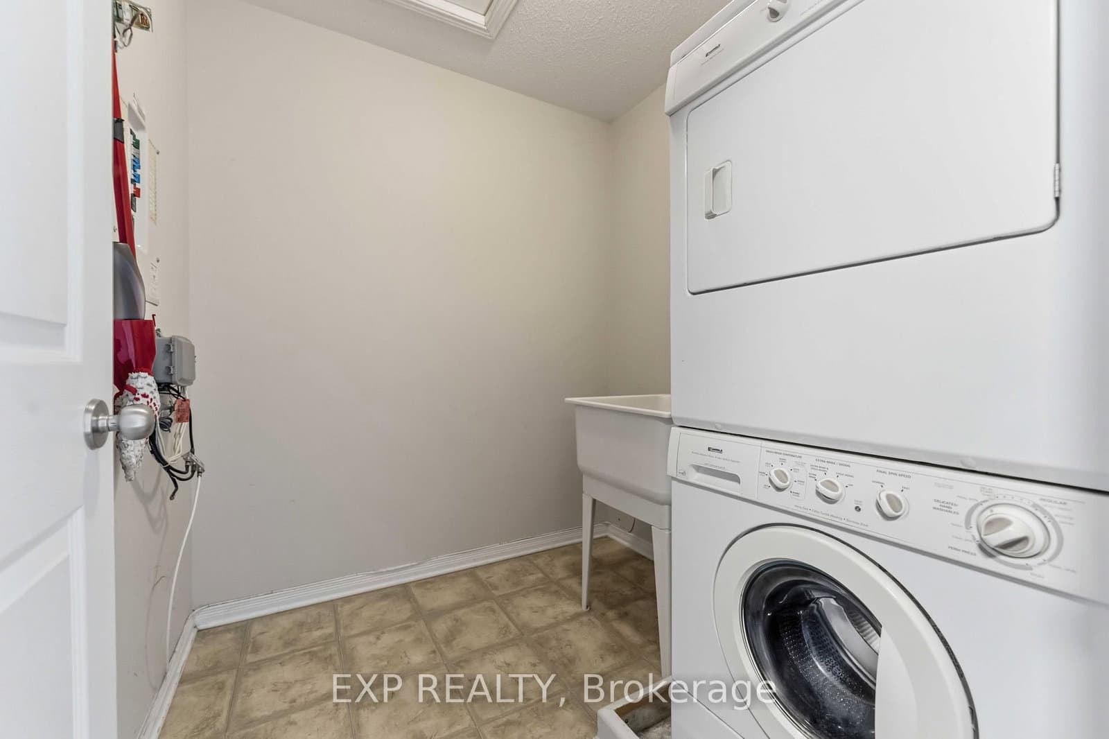 81 Strathaven Private, Ottawa, ON — photo 30