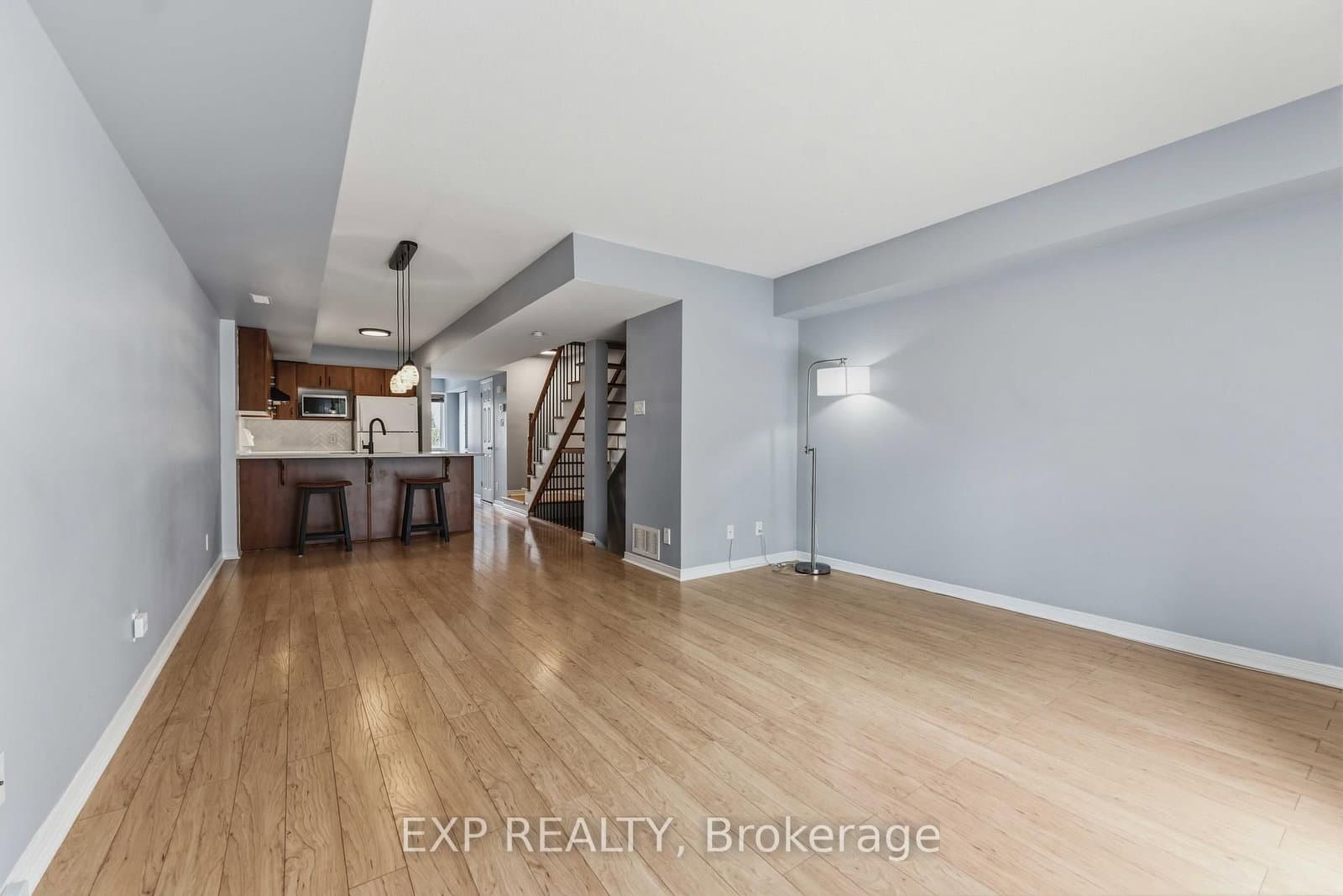 81 Strathaven Private, Ottawa, ON — photo 8