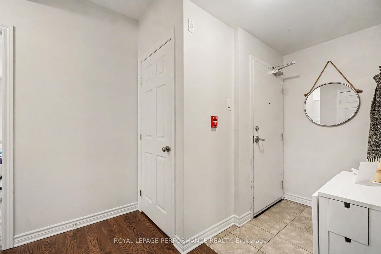 D - 326 Everest Private, Ottawa, ON — photo 4