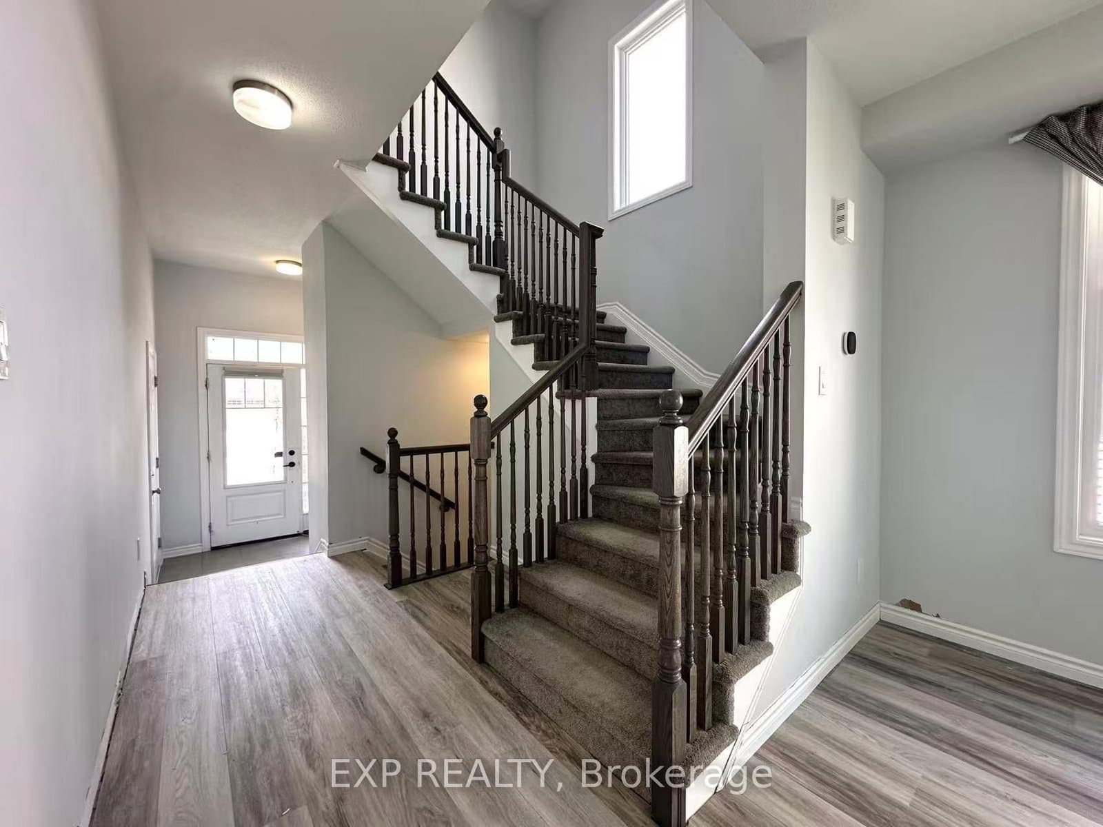 823 Regulus Ridge, Ottawa, ON — photo 2