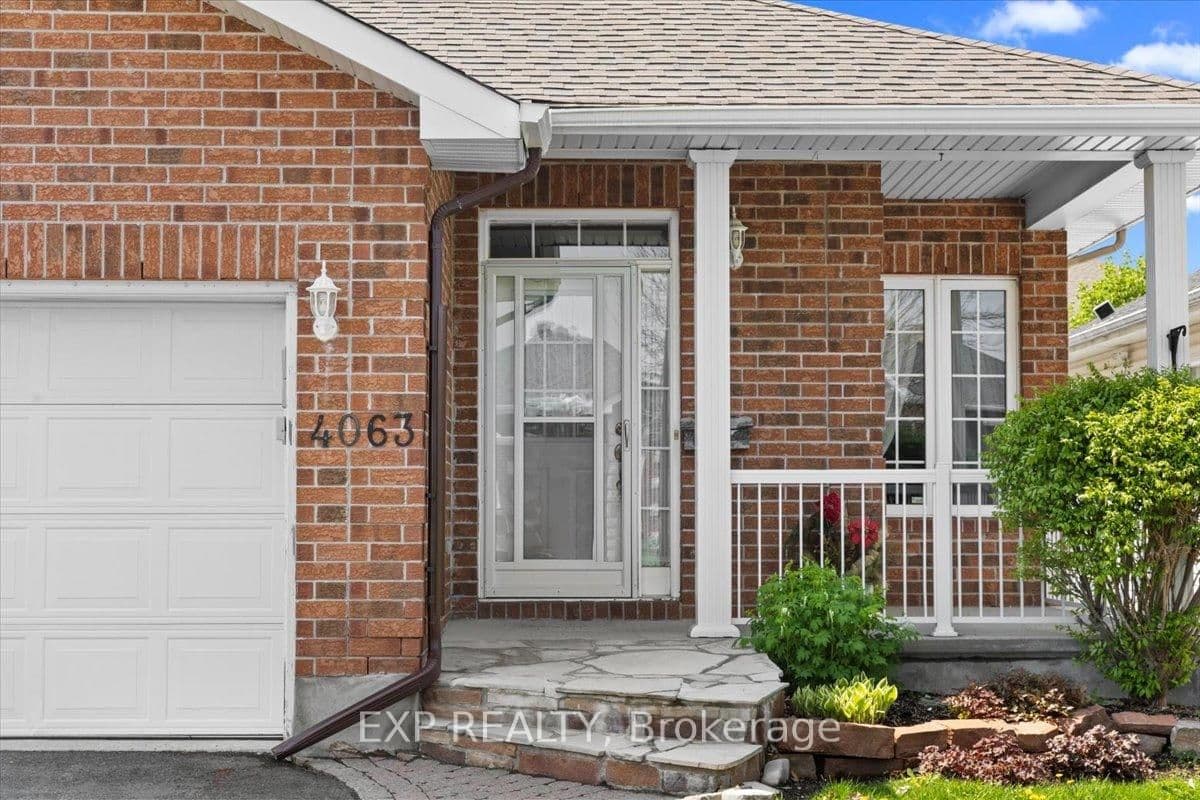4063 Canyon Walk Drive, Gloucester, ON — photo 2