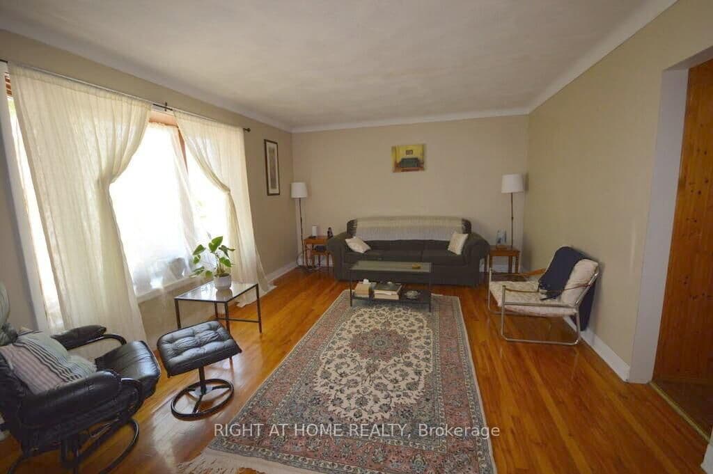 200 Woodroffe Avenue, Ottawa, ON — photo 4