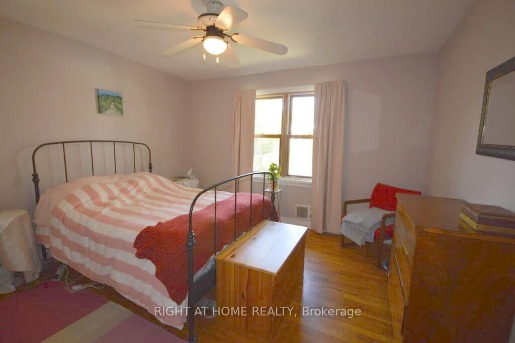200 Woodroffe Avenue, Ottawa, ON — photo 5