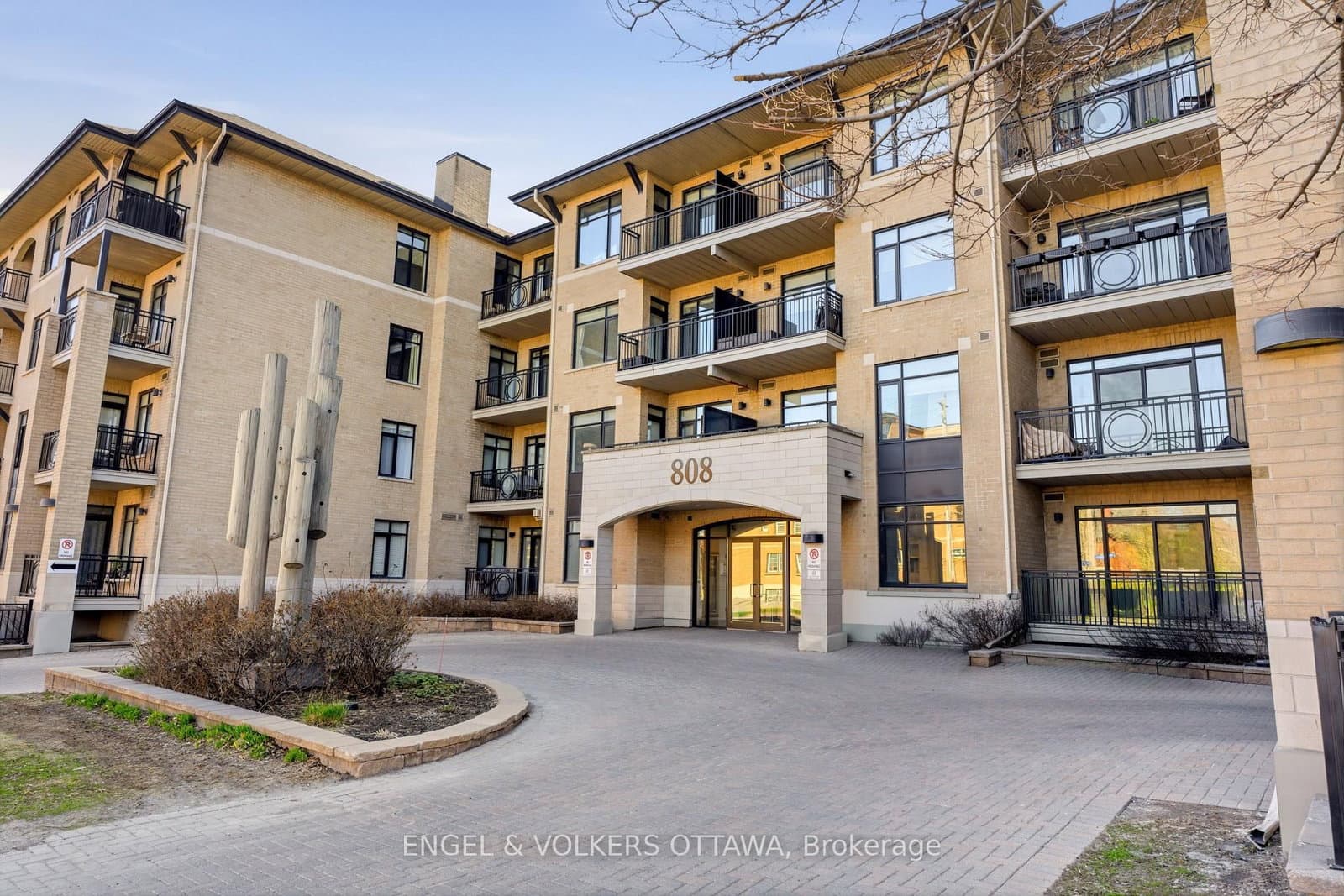 310 - 808 Bronson Avenue, Ottawa, ON