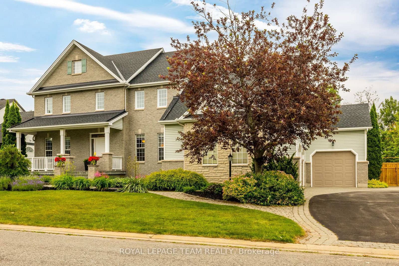 10 Beechgrove Gardens, Stittsville, ON — photo 1