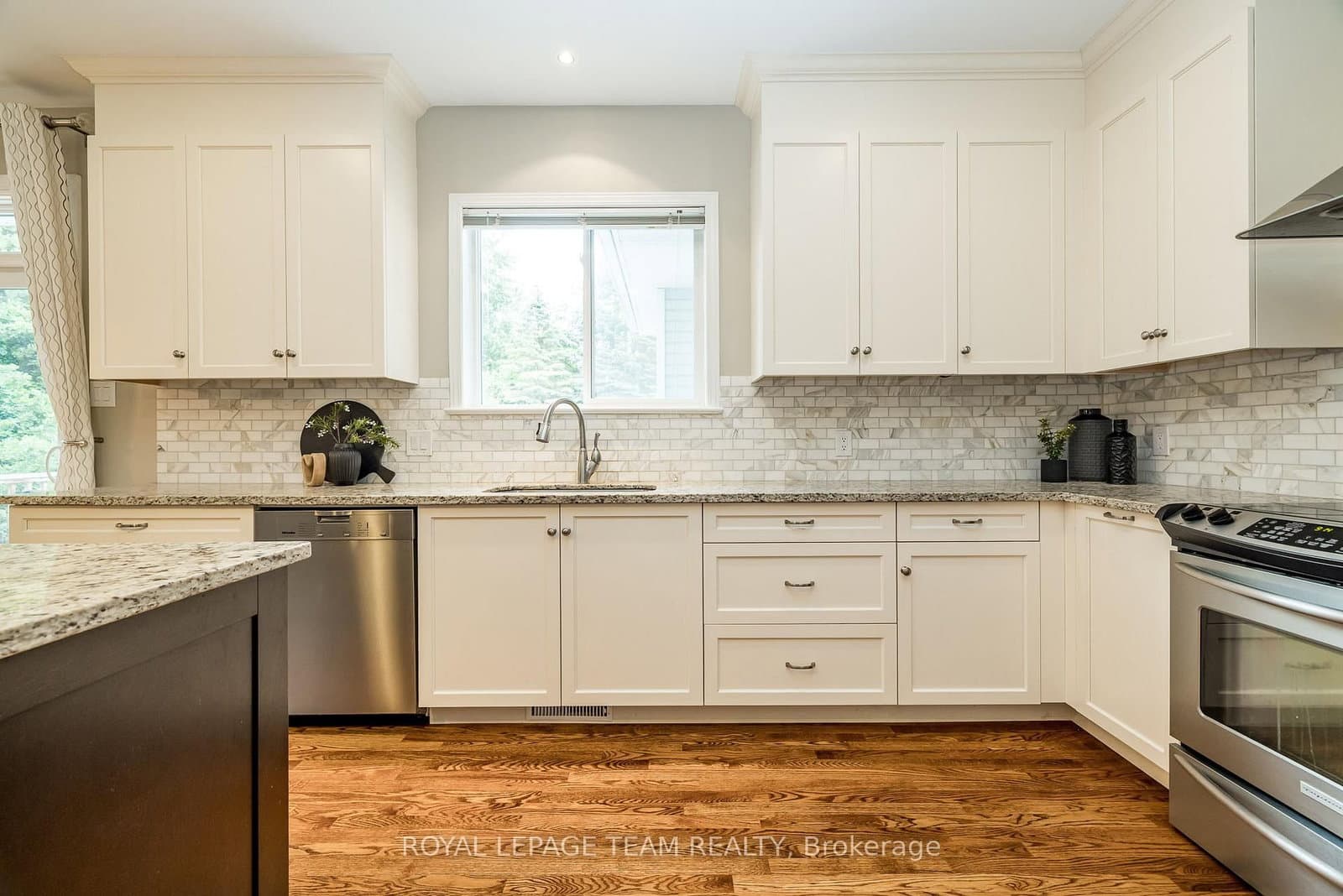 10 Beechgrove Gardens, Stittsville, ON — photo 14