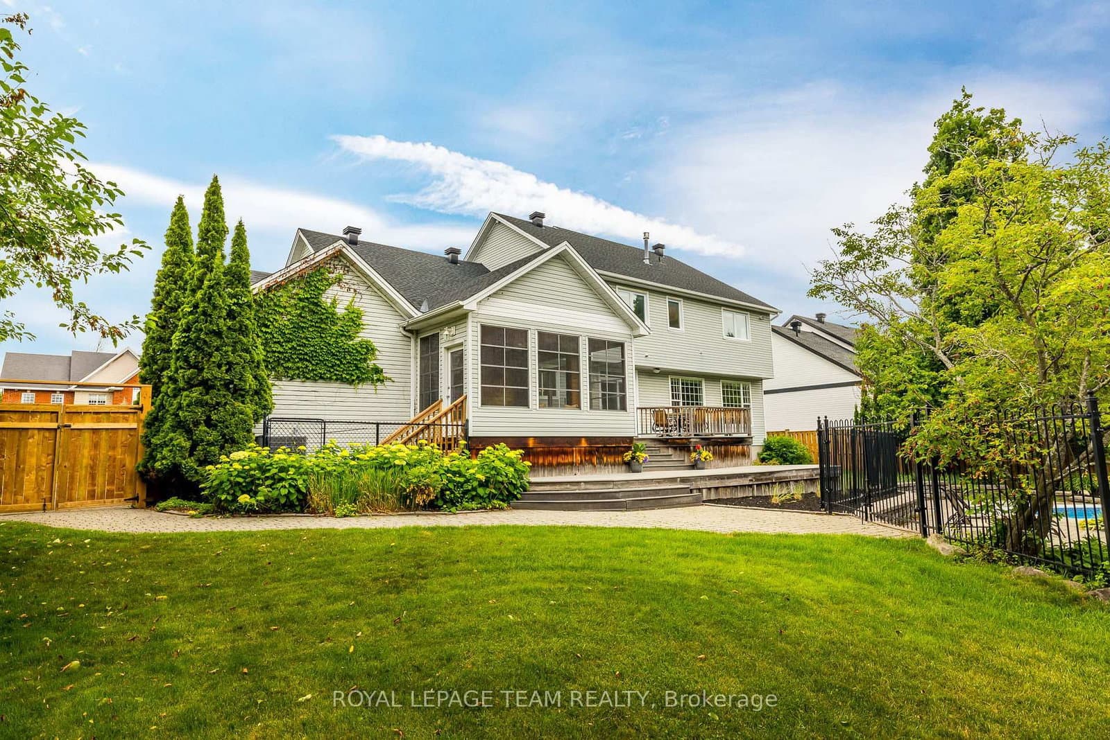 10 Beechgrove Gardens, Stittsville, ON — photo 34
