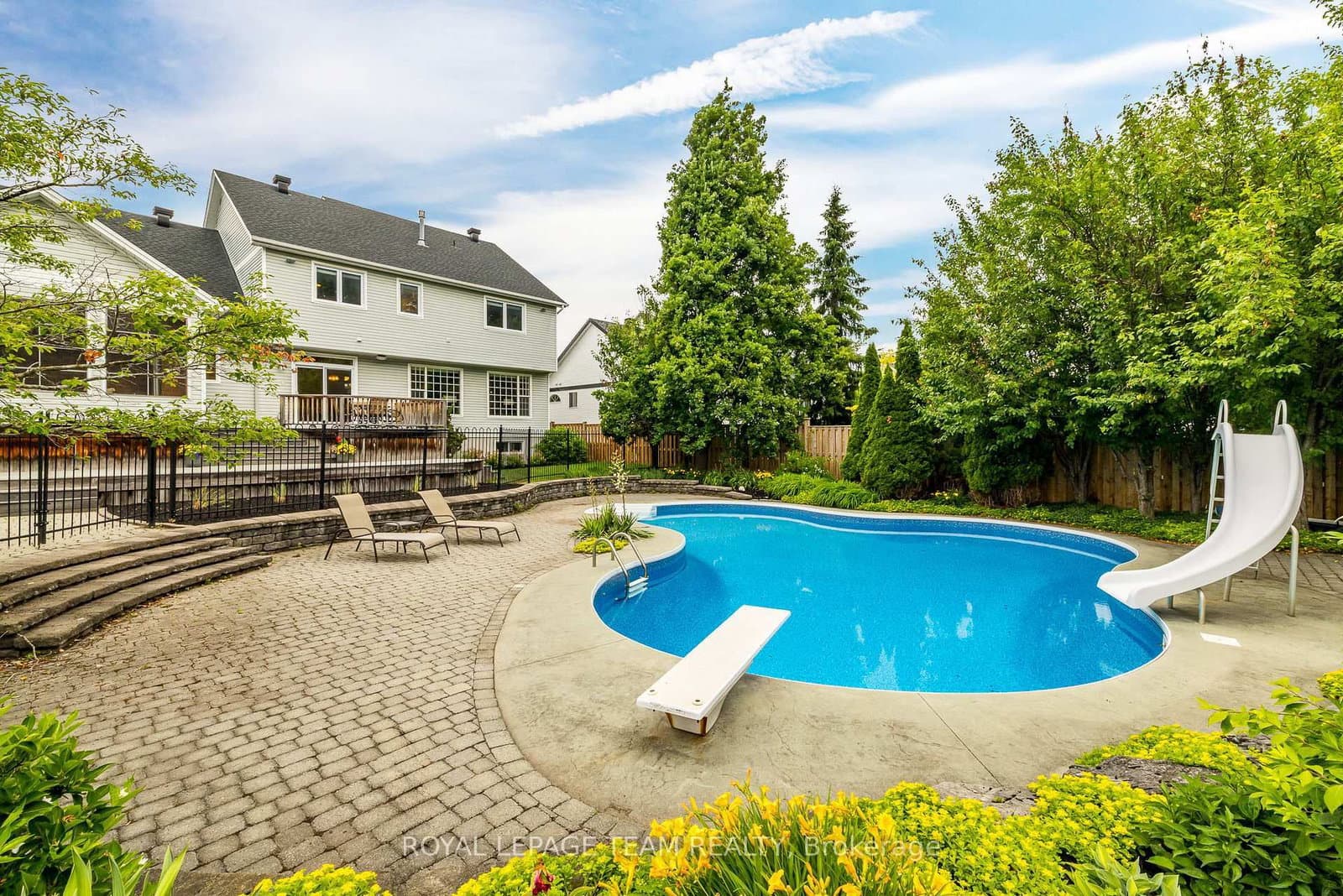 10 Beechgrove Gardens, Stittsville, ON — photo 38