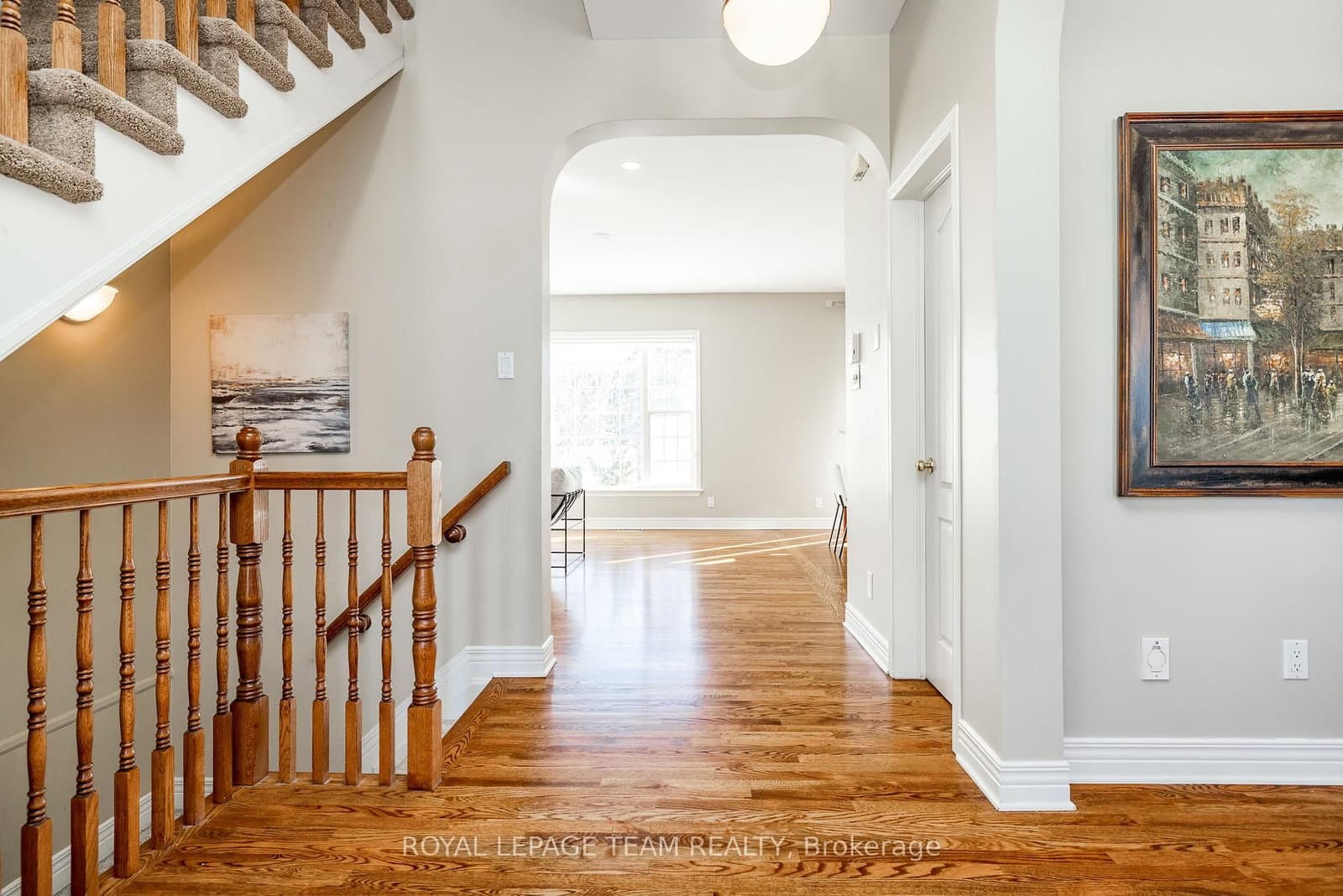 10 Beechgrove Gardens, Stittsville, ON — photo 4