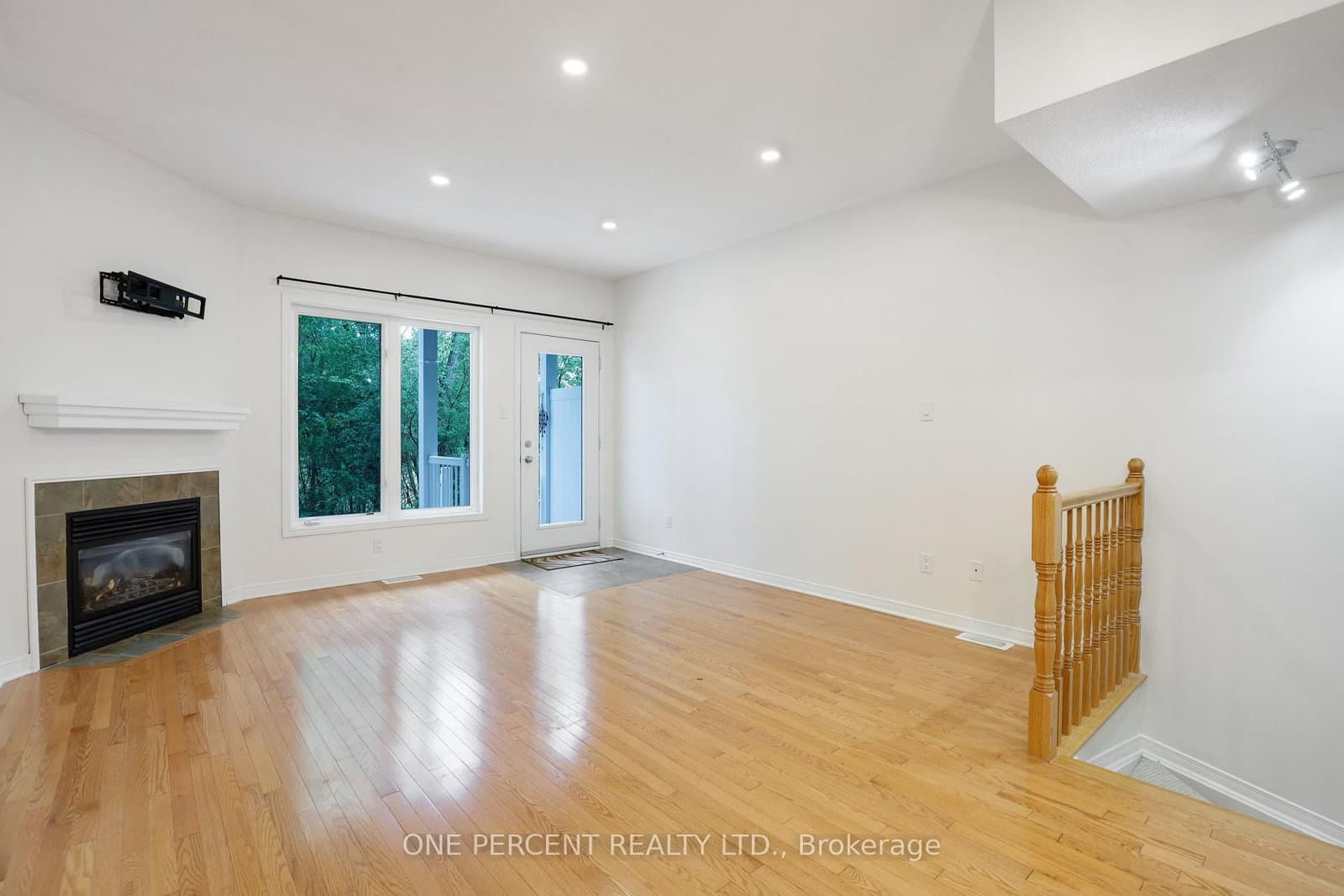 1048 Redtail Private, Ottawa, ON — photo 13