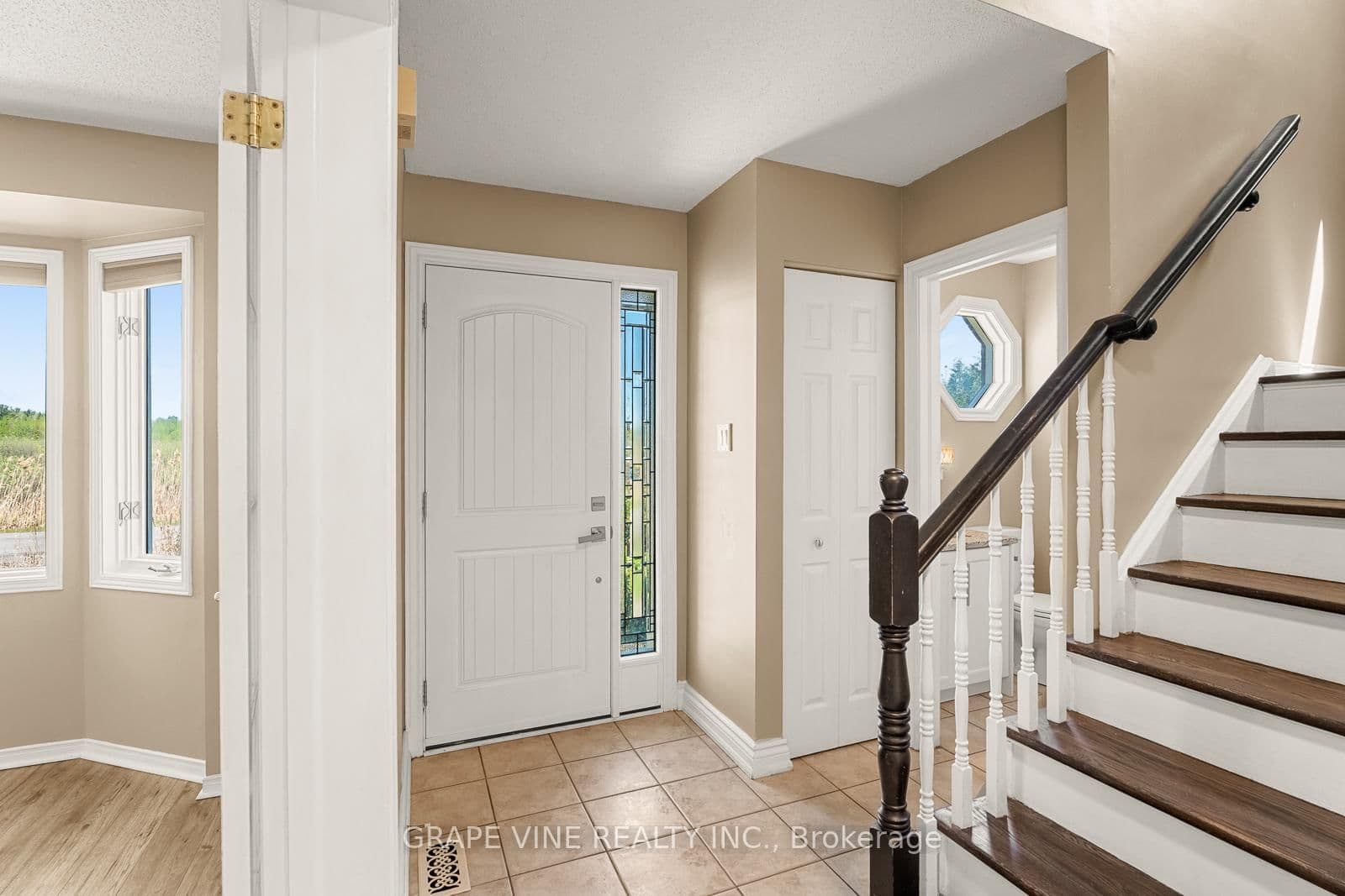 121 Porcupine Trail, Ottawa, ON — photo 3