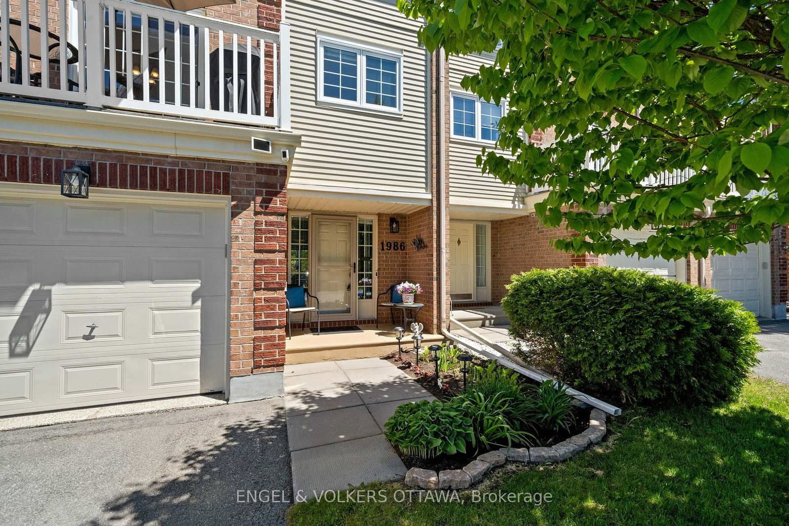 27 - 1986 Summerfields Crescent, Ottawa, ON