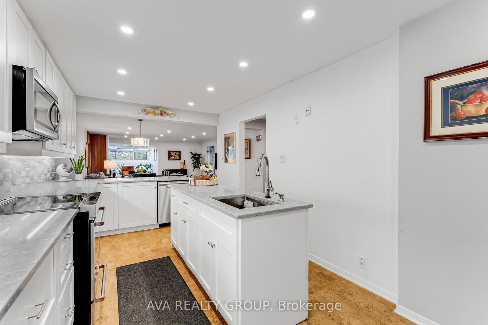 106 Stratas Court, Kanata, ON — photo 2