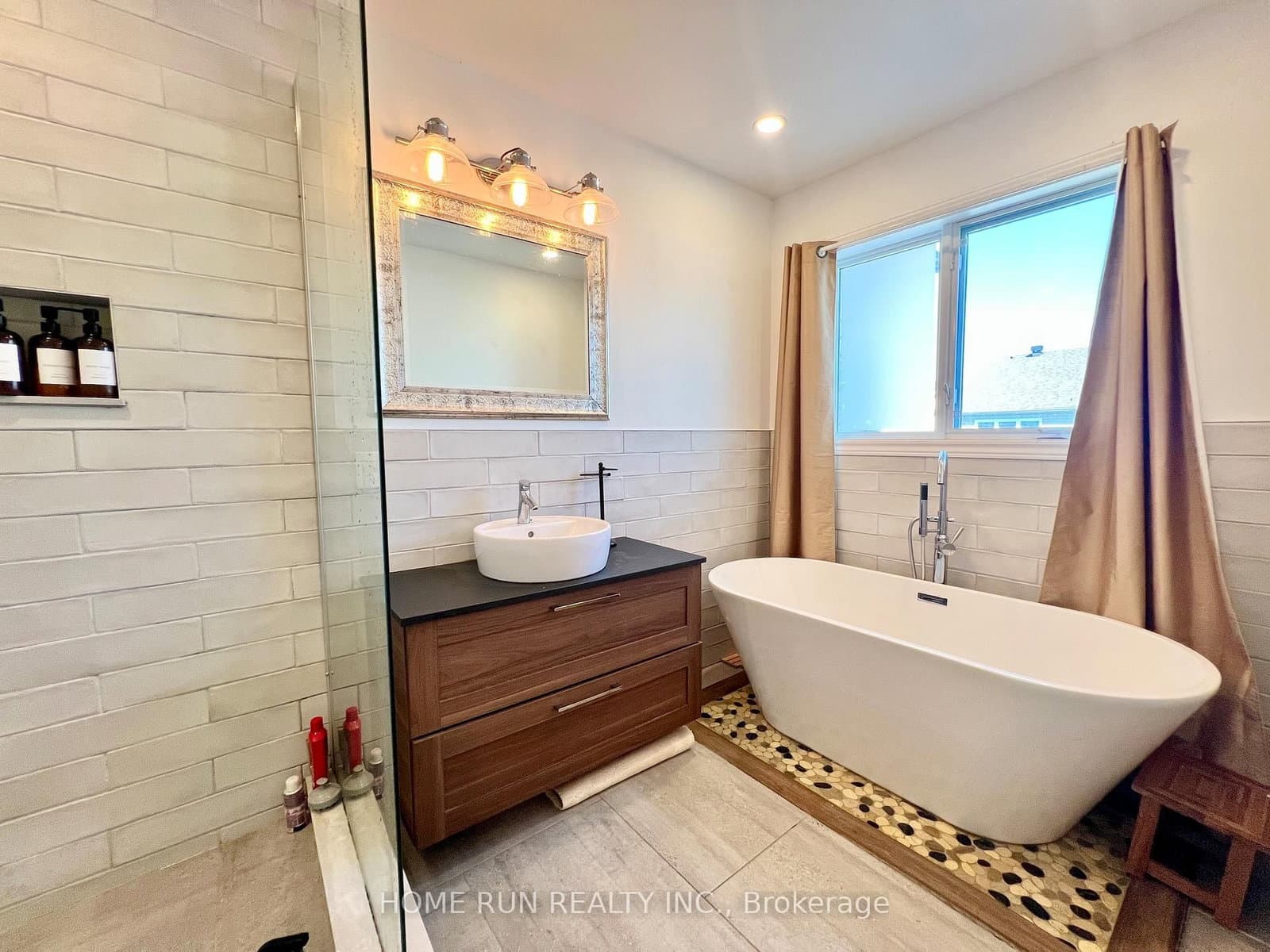 217 Deerfox Drive, Ottawa, ON — photo 16