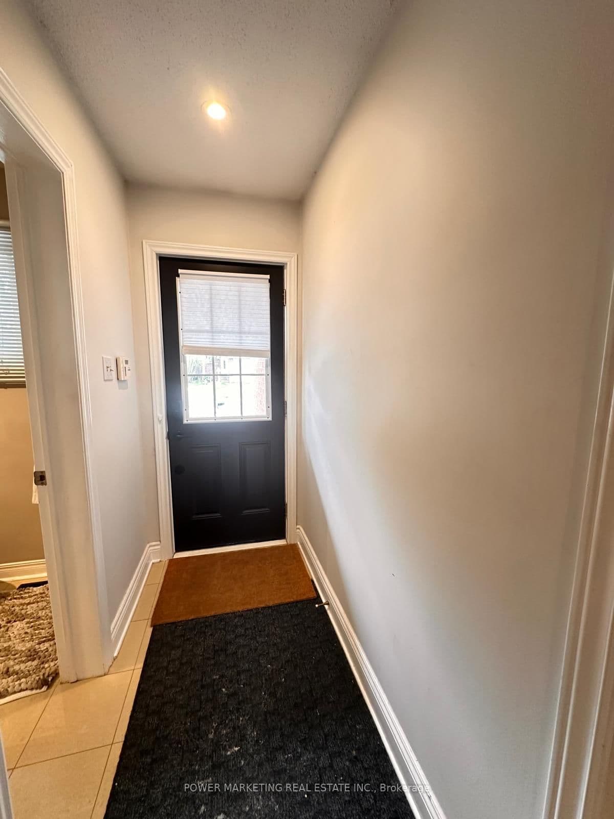 5 FULHAM Court, Ottawa, ON — photo 2