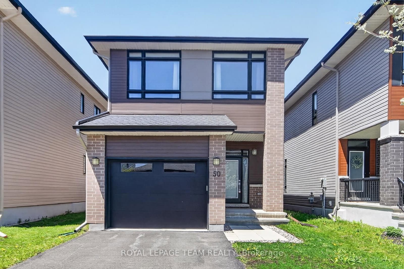 50 Thunderbolt Street, Ottawa, ON