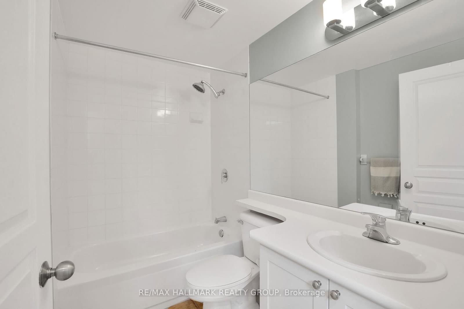1C - 268 First Avenue, Ottawa, ON — photo 11