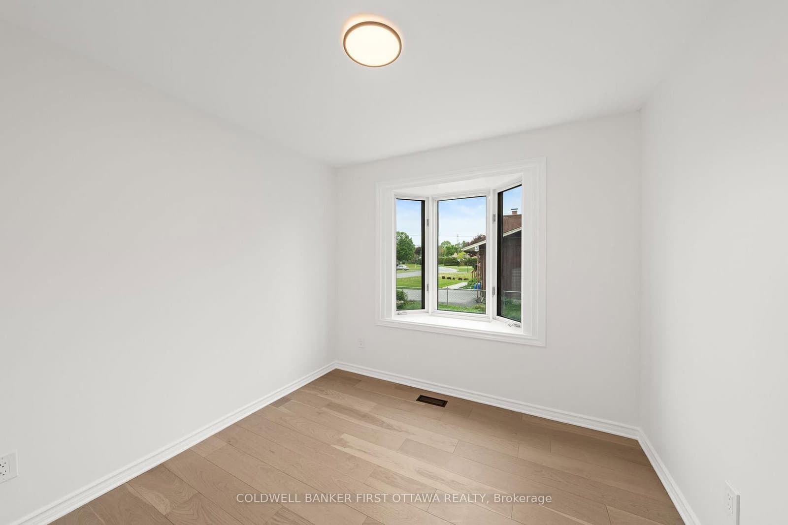 26 Spring Garden Avenue, Ottawa, ON — photo 18