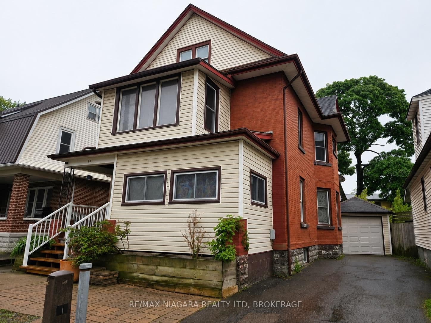 2 - 23 Avenue Place, Welland, ON — photo 2