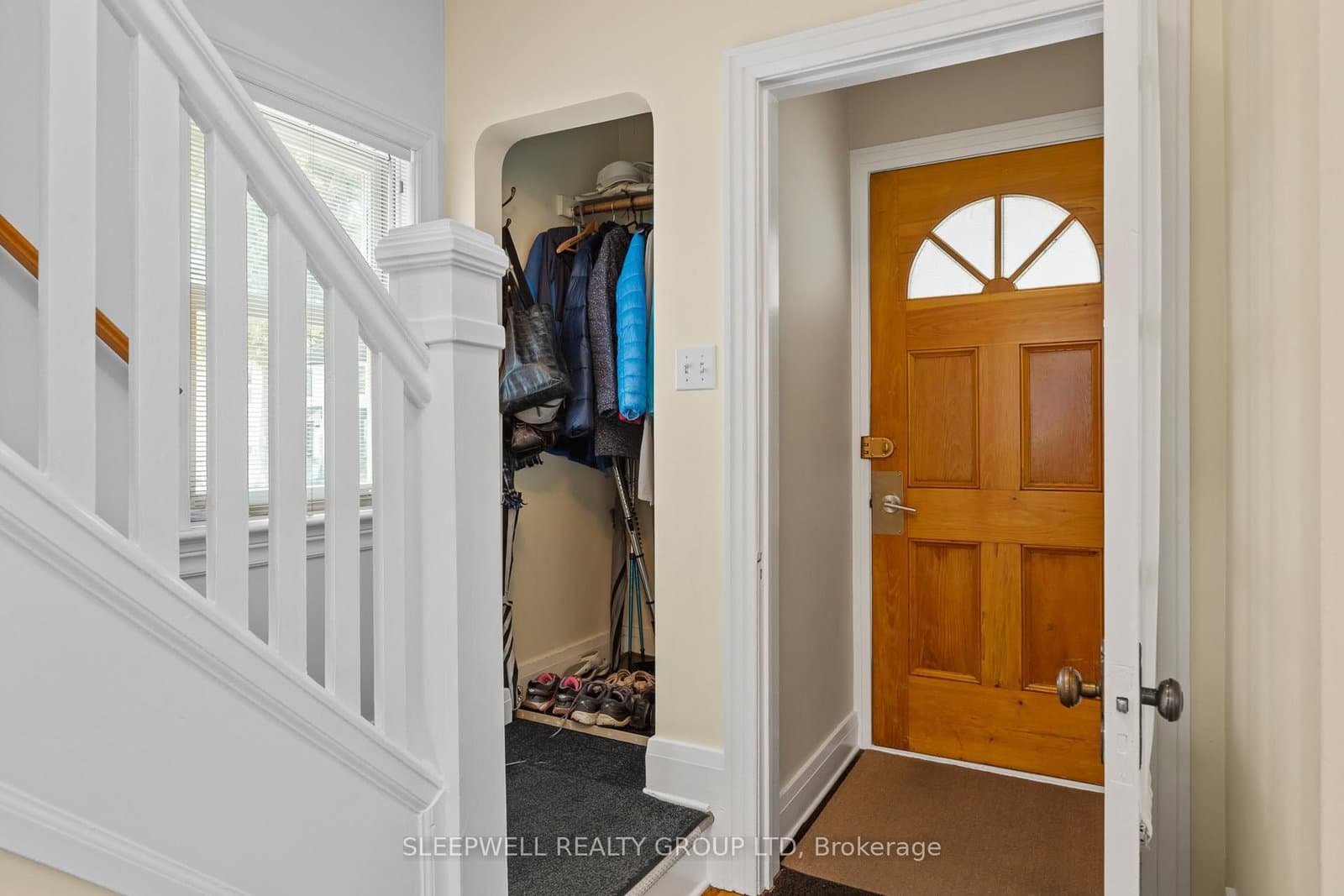 30 Belgrave Road, Ottawa, ON — photo 2