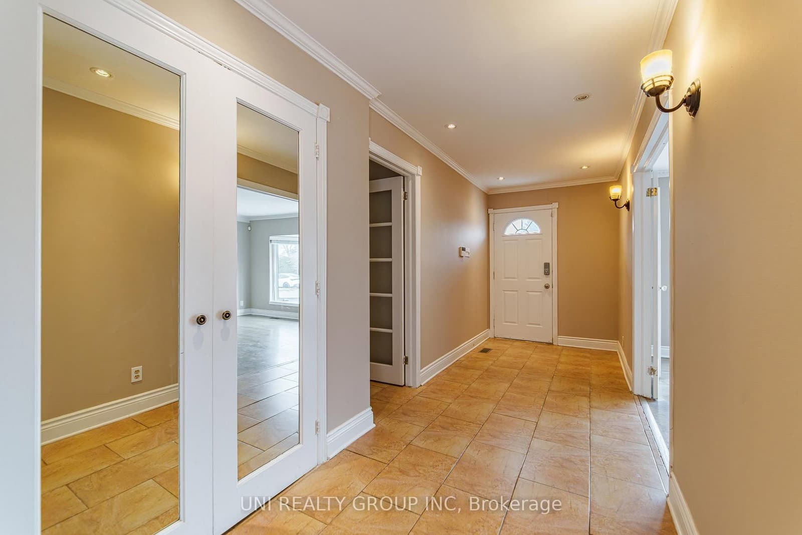17 FOREST PARK Avenue, Ottawa, ON — photo 3